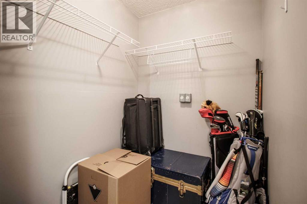 Photo 9 of 208 550 Westwood Drive Sw, Calgary AB