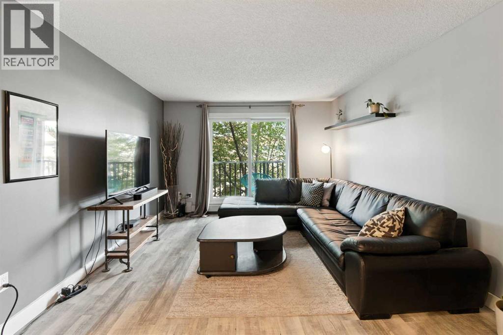 Photo 8 of 208 550 Westwood Drive Sw, Calgary AB