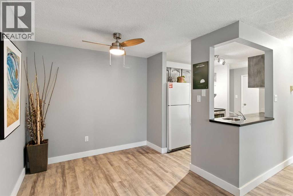 Photo 25 of 208 550 Westwood Drive Sw, Calgary AB
