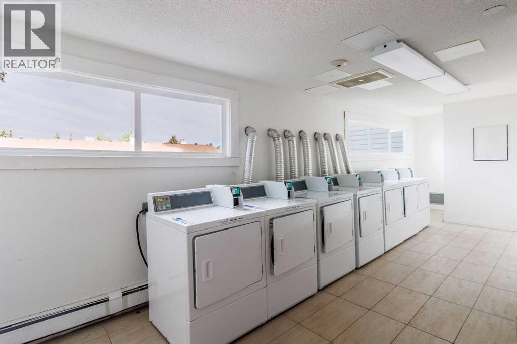 Photo 19 of 208 550 Westwood Drive Sw, Calgary AB