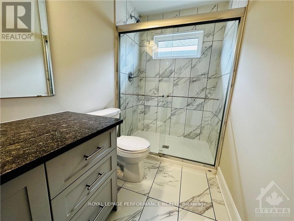 Photo 17 of 196 Hooper Street, Carleton Place ON
