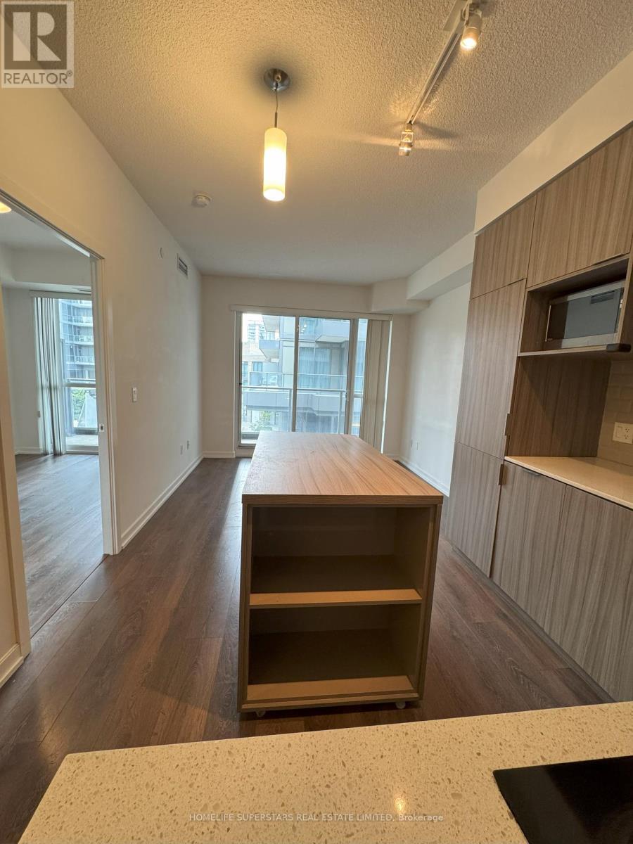Photo 8 of 313 52 Forest Manor Road, Toronto ON