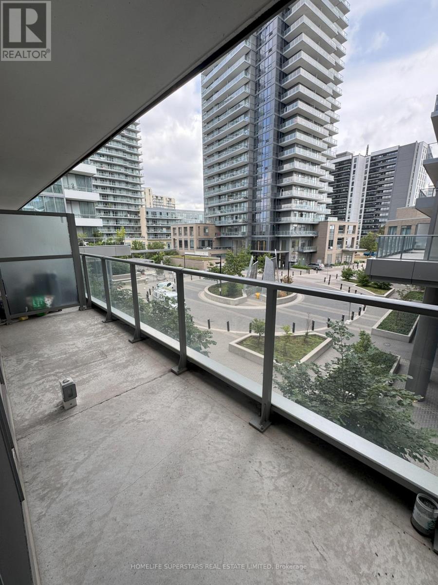 Photo 11 of 313 52 Forest Manor Road, Toronto ON