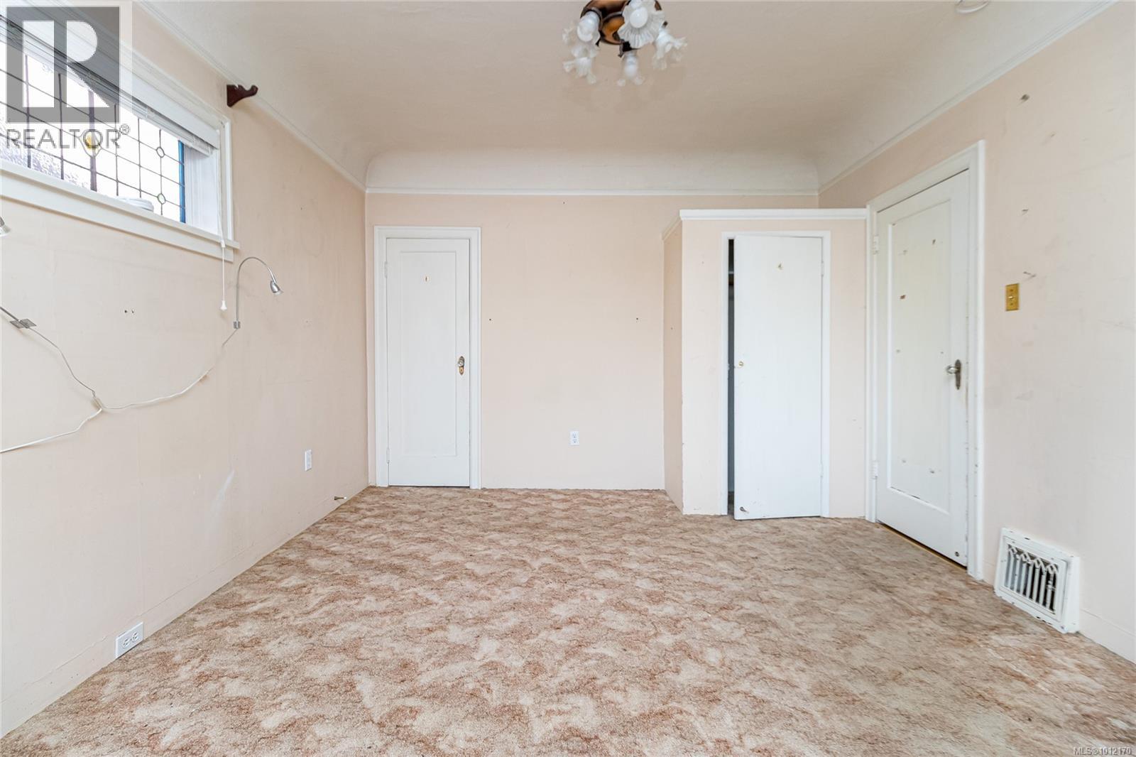  2719 Richmond Road, Saanich