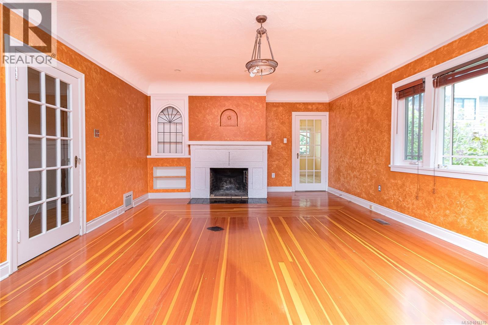  2719 Richmond Road, Saanich