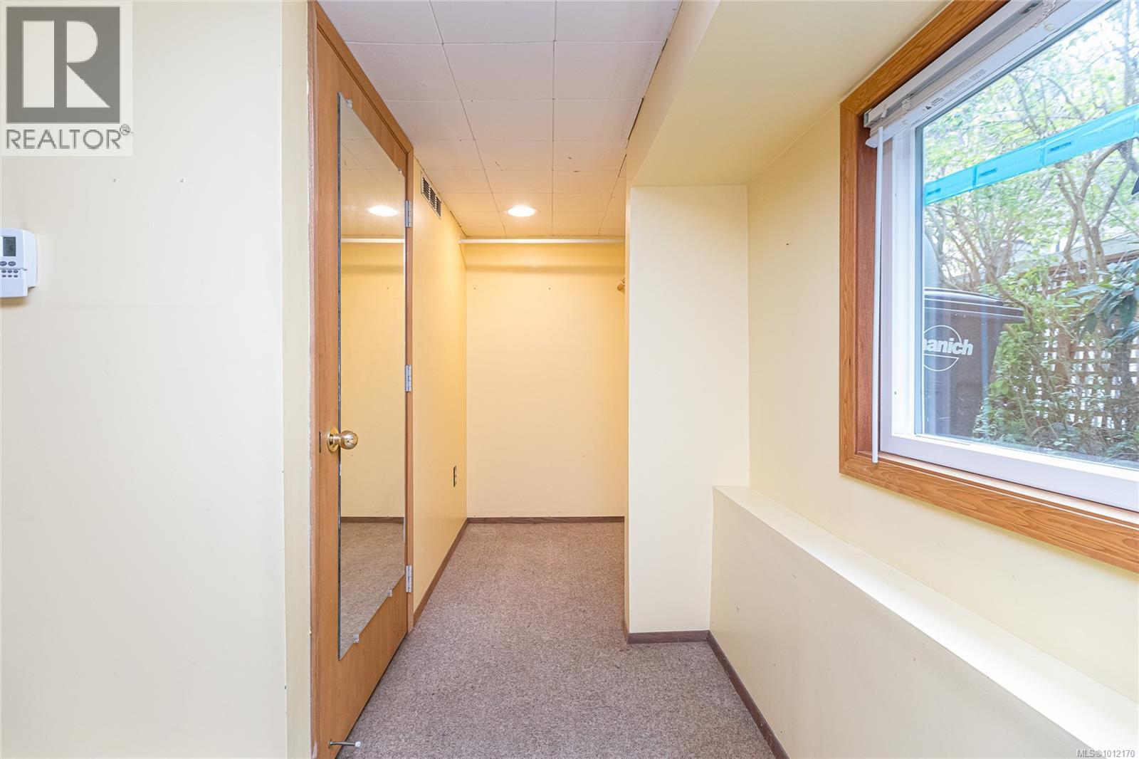 2719 Richmond Road, Saanich