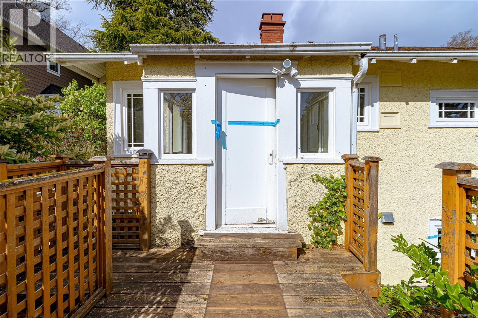  2719 Richmond Road, Saanich