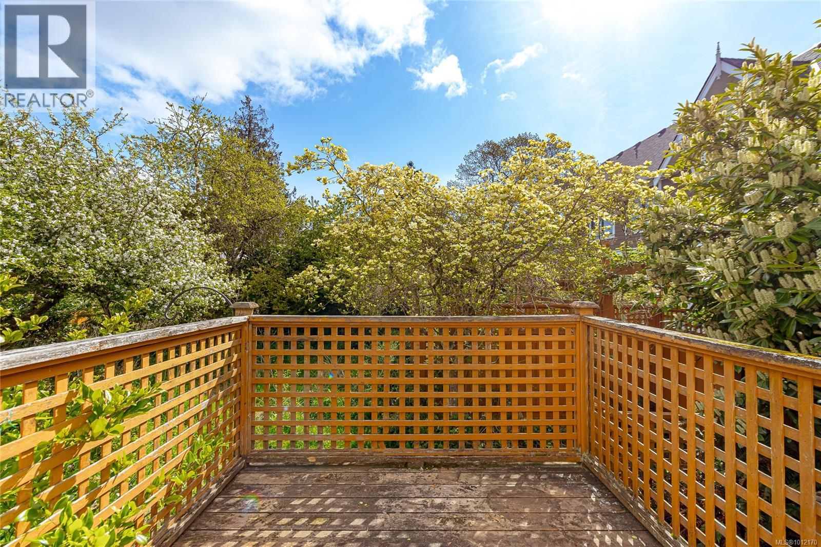  2719 Richmond Road, Saanich