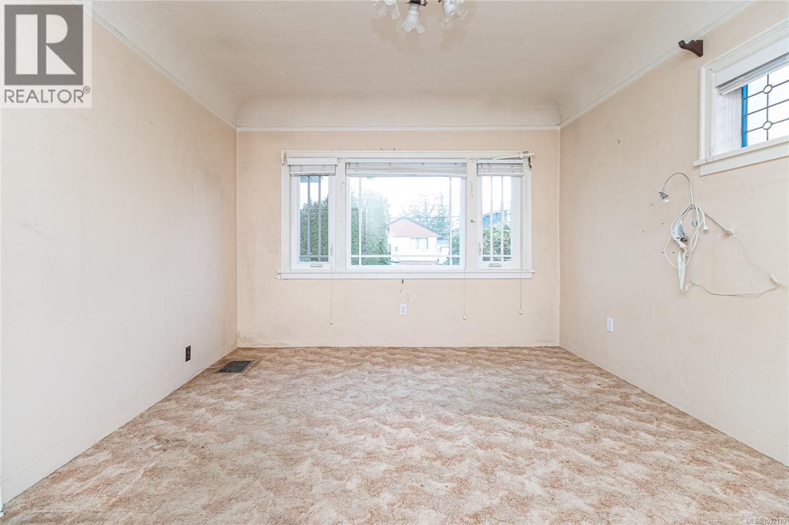  2719 Richmond Road, Saanich