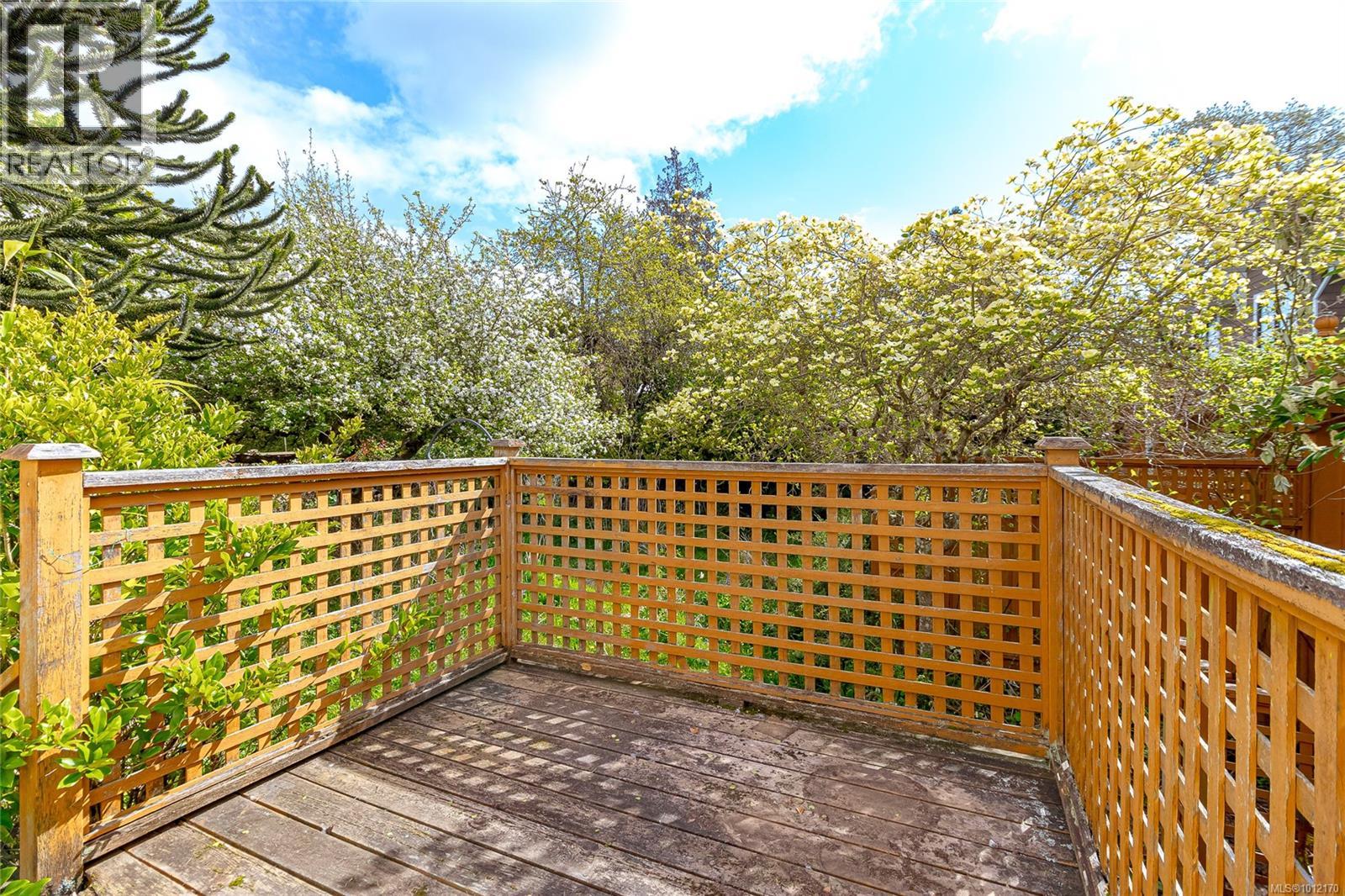  2719 Richmond Road, Saanich