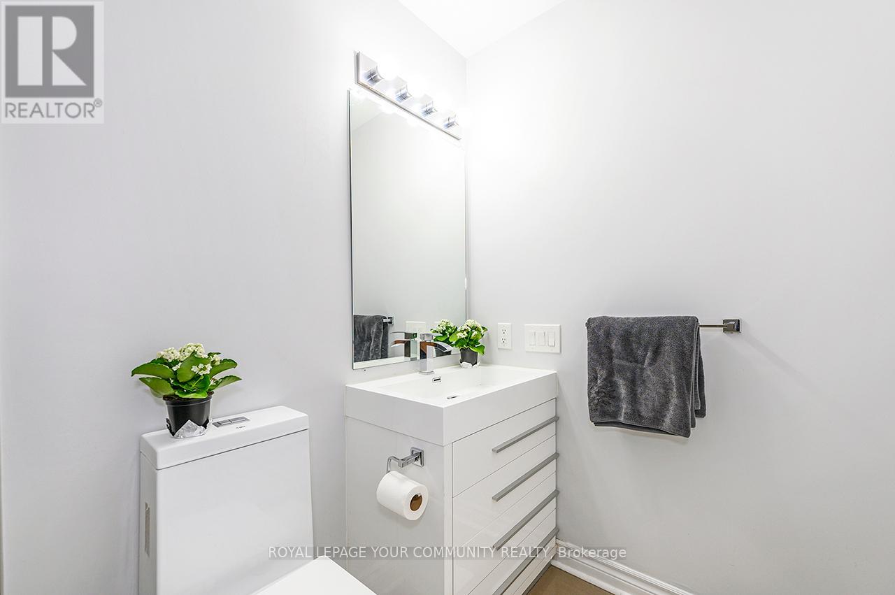 Photo 41 of 114 25 Earlington Avenue, Toronto ON
