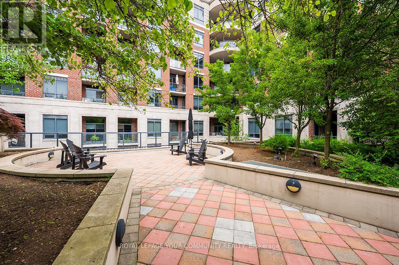 Photo 12 of 114 25 Earlington Avenue, Toronto ON