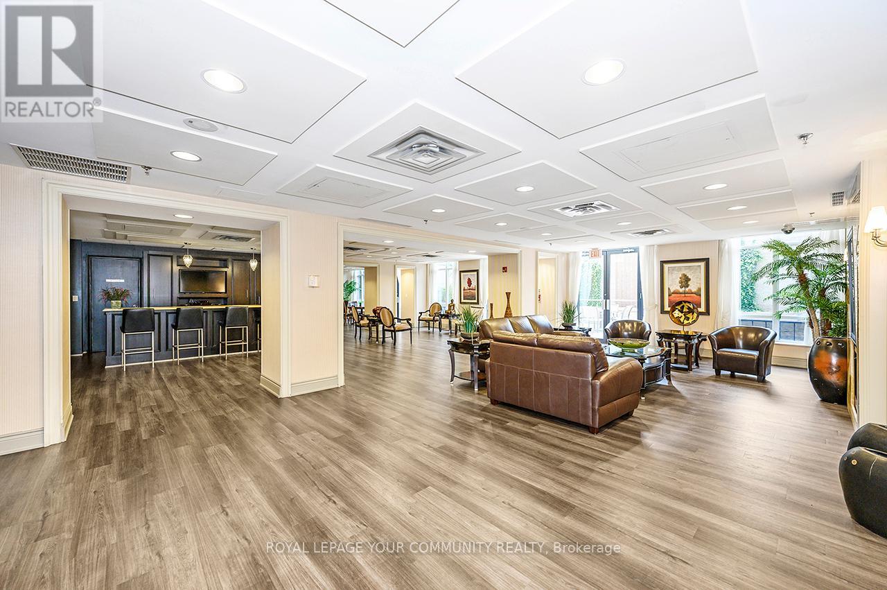 Photo 36 of 114 25 Earlington Avenue, Toronto ON