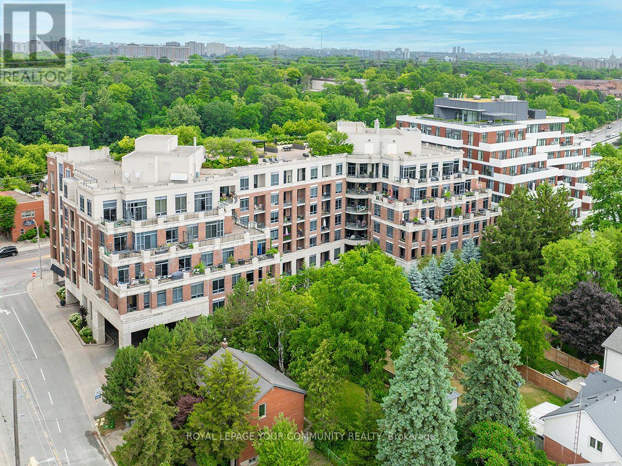 Photo 27 of 114 25 Earlington Avenue, Toronto ON