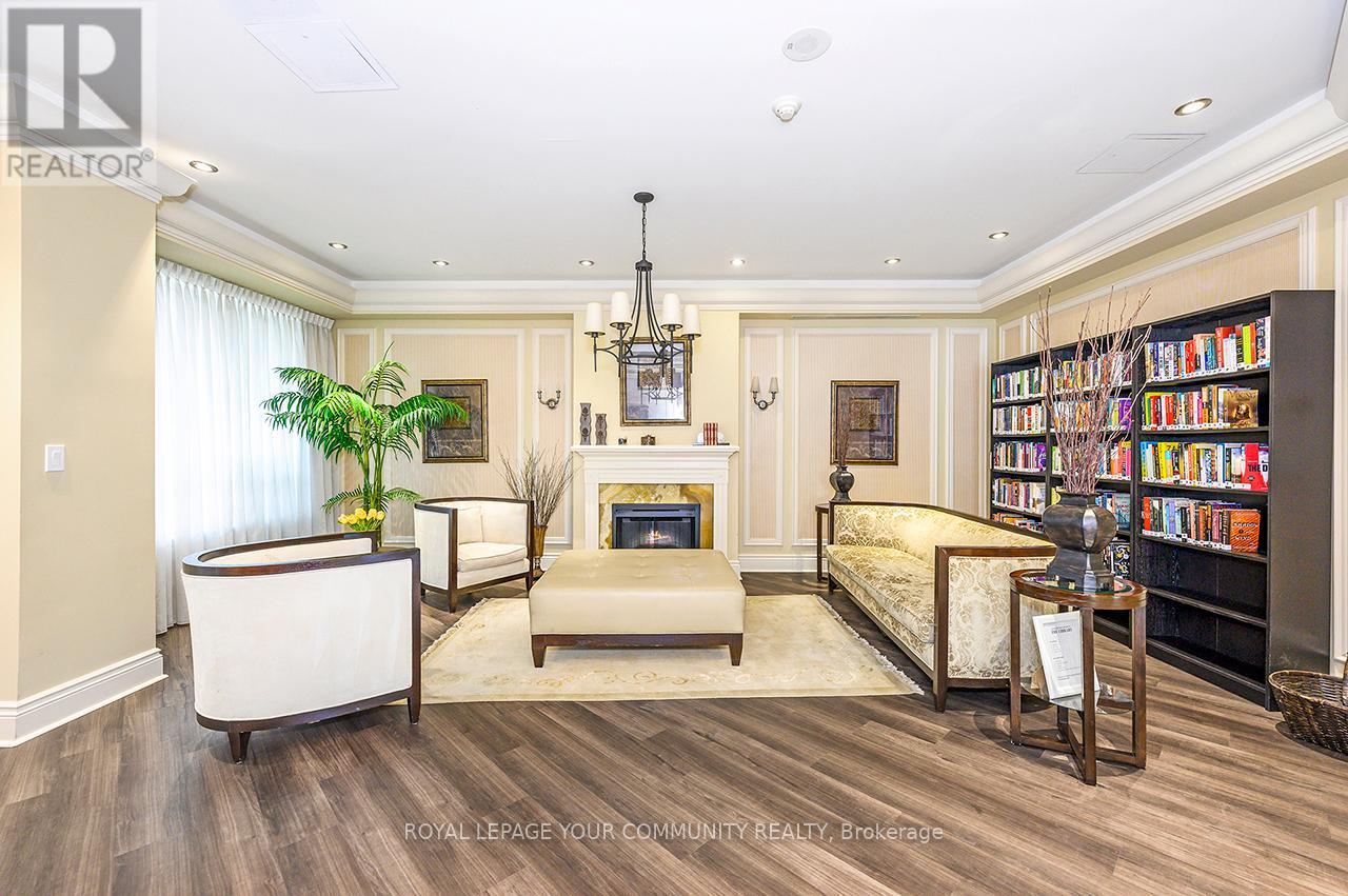 Photo 15 of 114 25 Earlington Avenue, Toronto ON