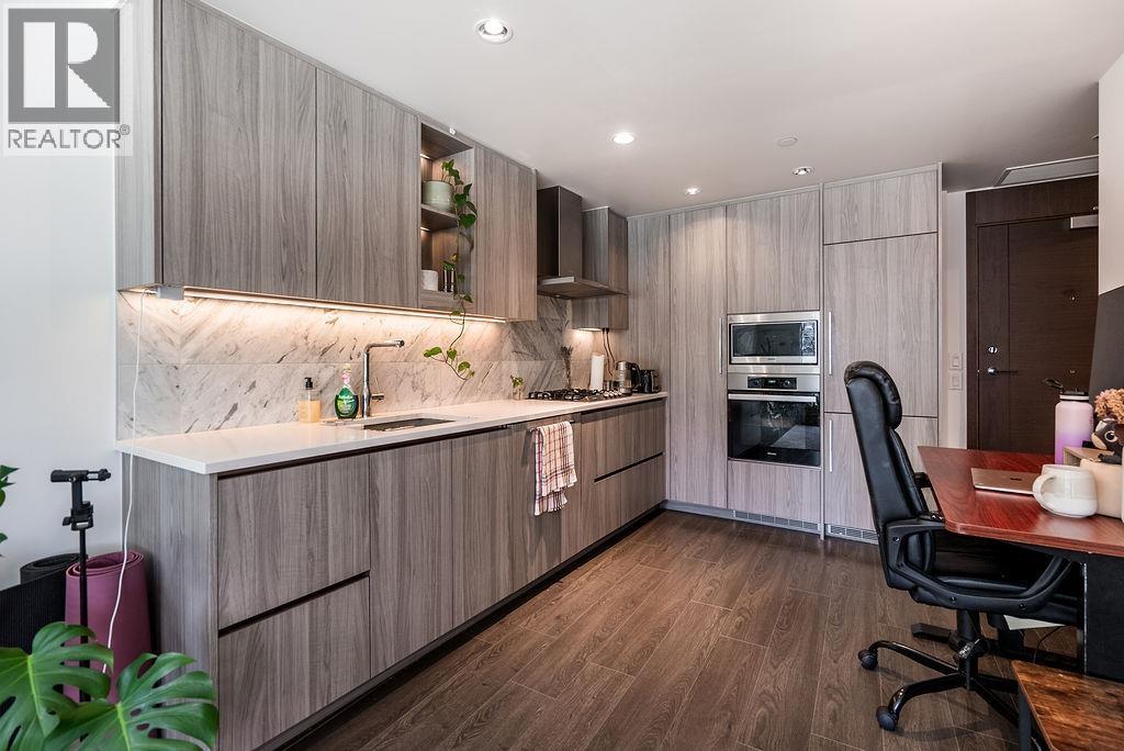 Photo 11 of 408 89 Nelson Street, Vancouver BC