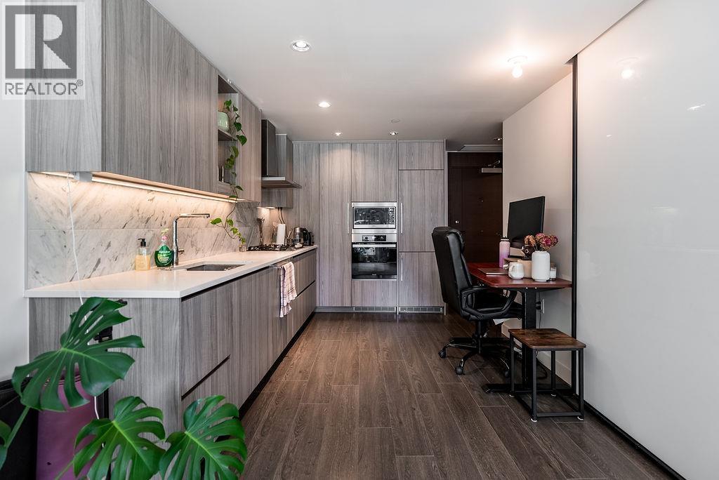 Photo 12 of 408 89 Nelson Street, Vancouver BC