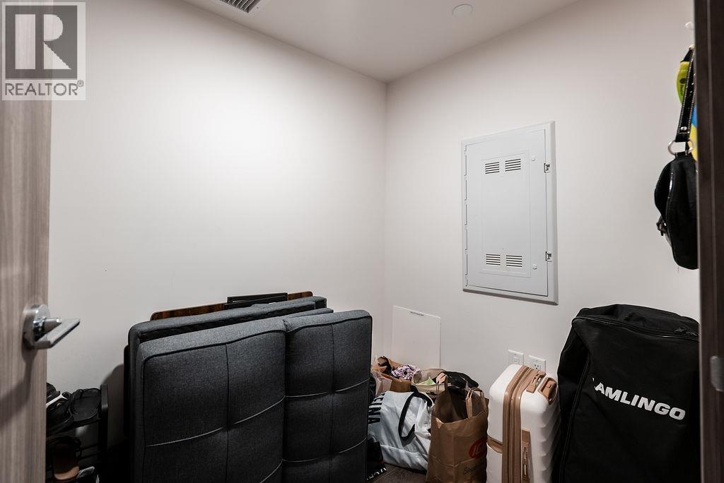 Photo 16 of 408 89 Nelson Street, Vancouver BC