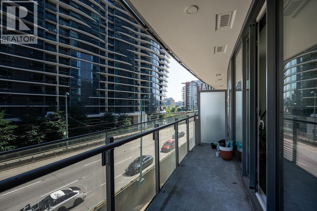 Photo 4 of 408 89 Nelson Street, Vancouver BC