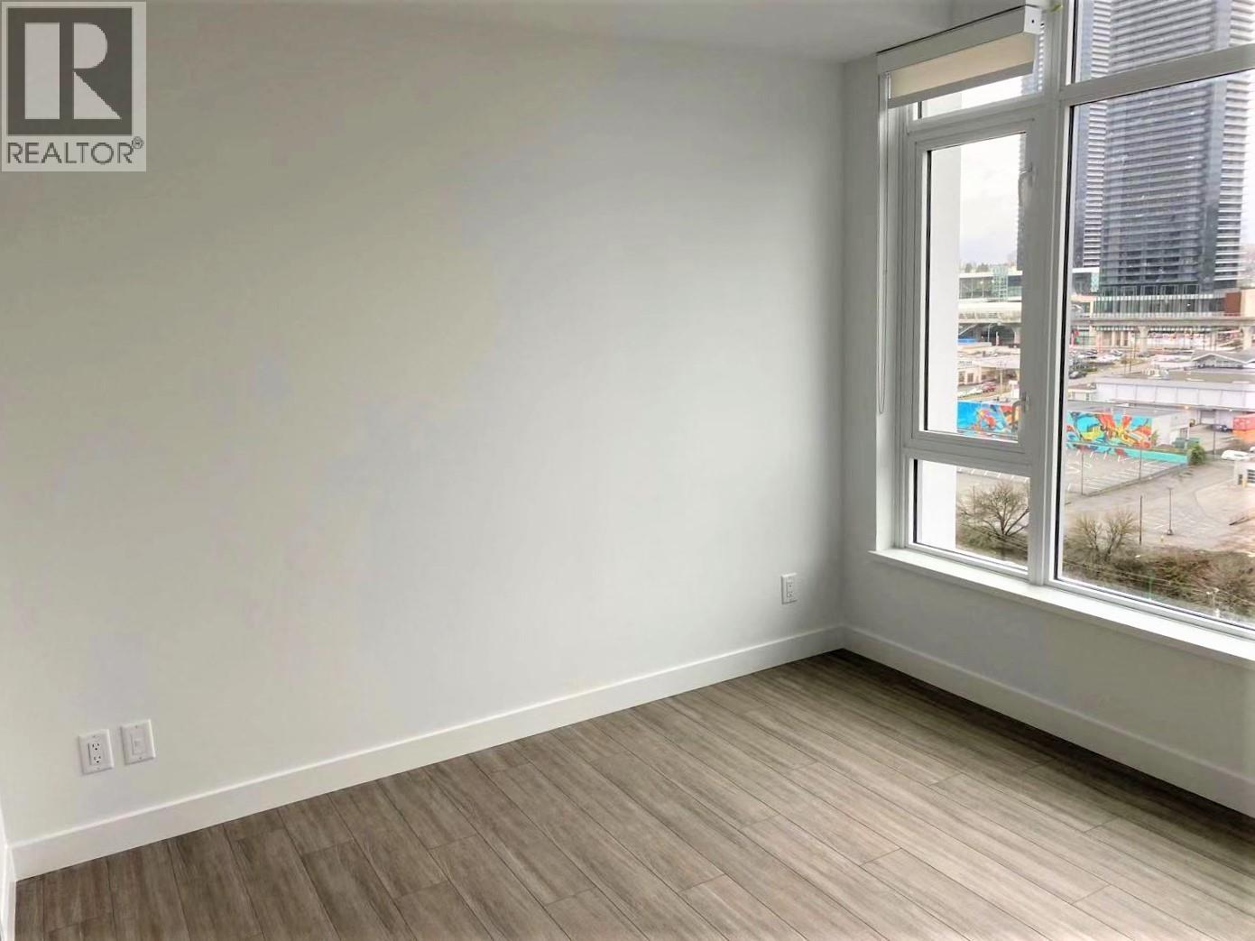 Photo 1 of 1 Xx 4 2351 Beta Avenue, Burnaby BC