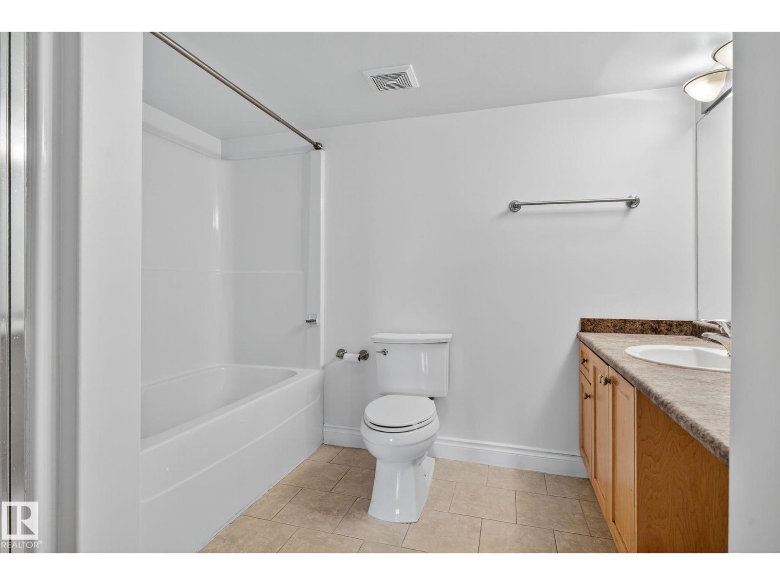 Photo 17 of 310 13111 140 Av Nw, Edmonton AB