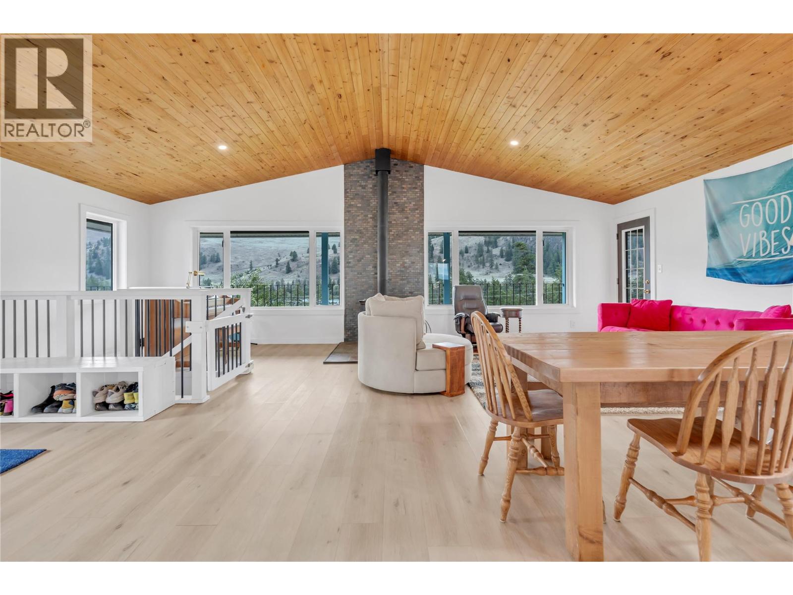  285 WESTVIEW Road, Kaleden
