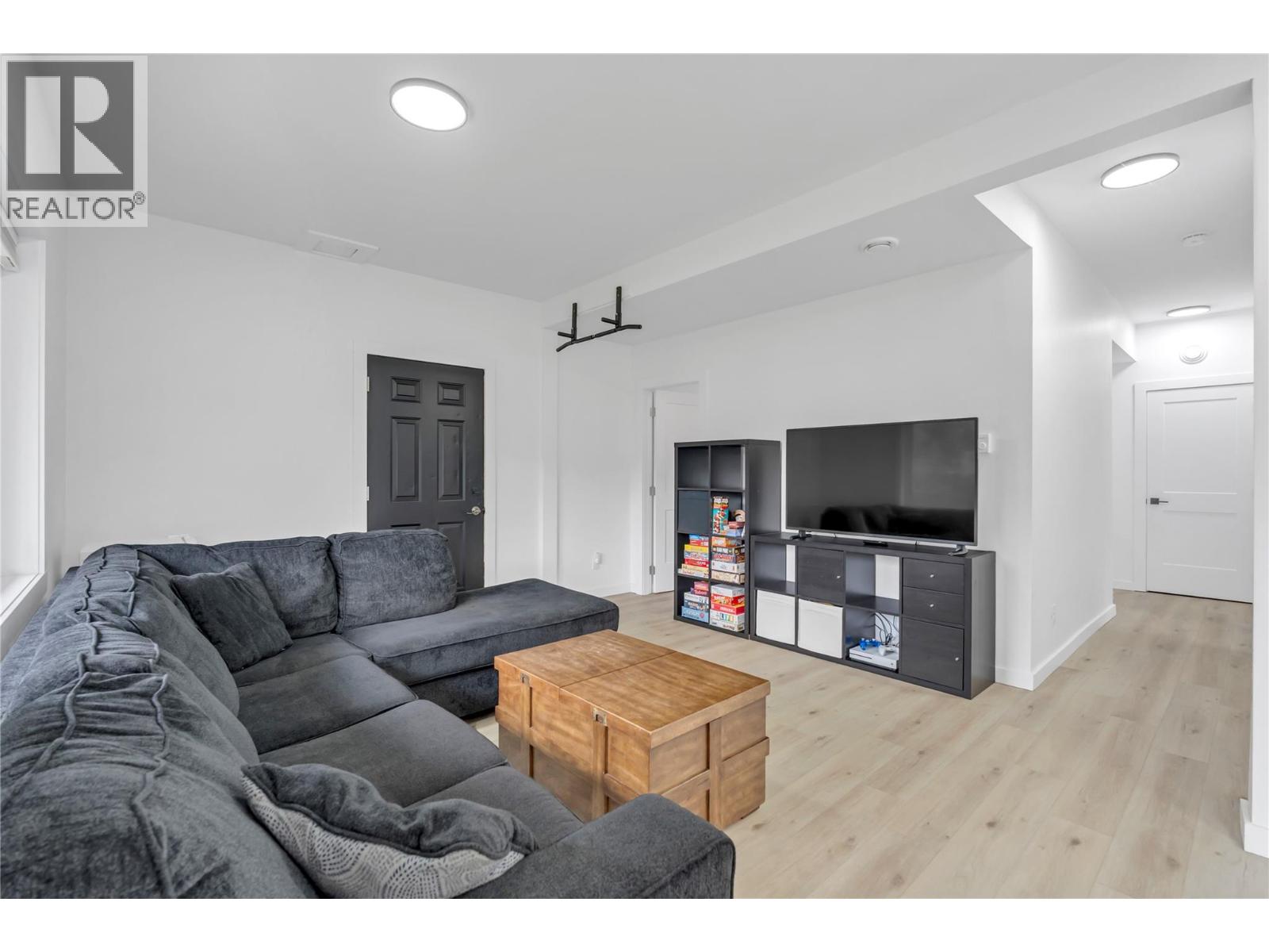  285 WESTVIEW Road, Kaleden