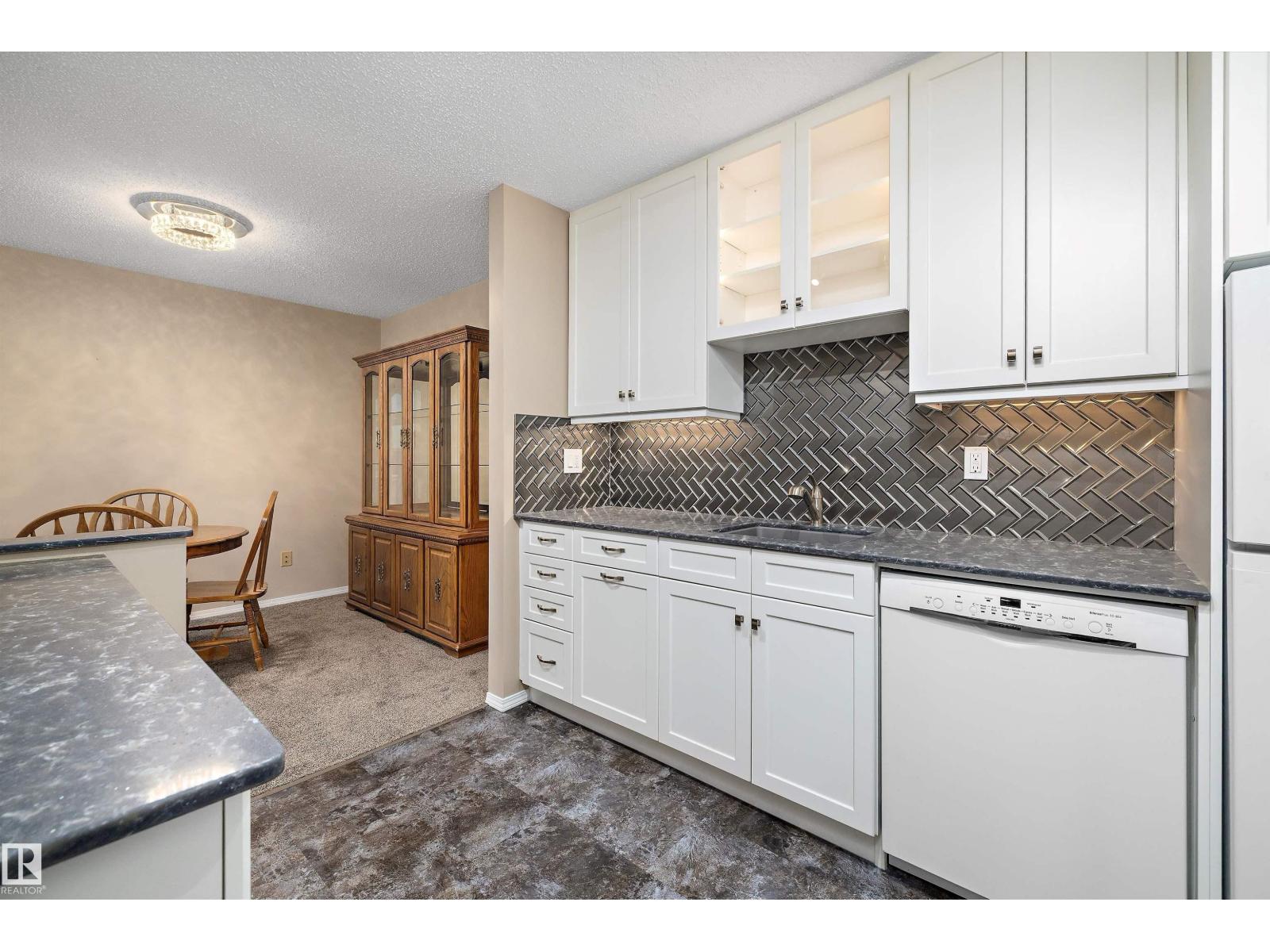 Photo 8 of 2326 151 Av Nw, Edmonton AB