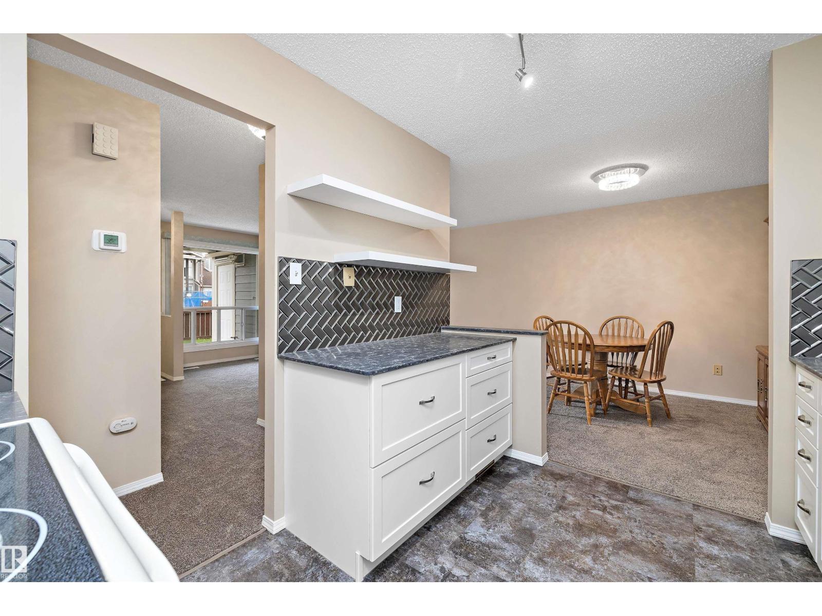 Photo 5 of 2326 151 Av Nw, Edmonton AB