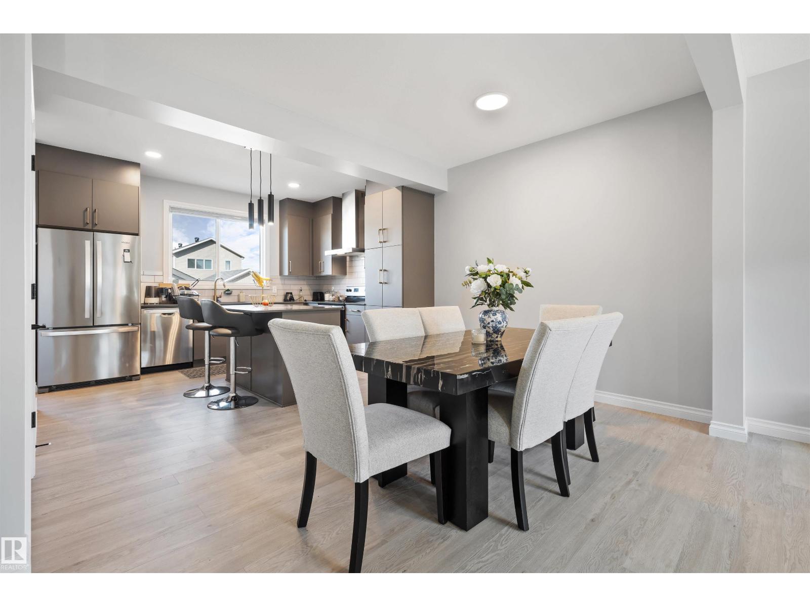 Photo 11 of 1212 14 Av Nw Nw, Edmonton AB