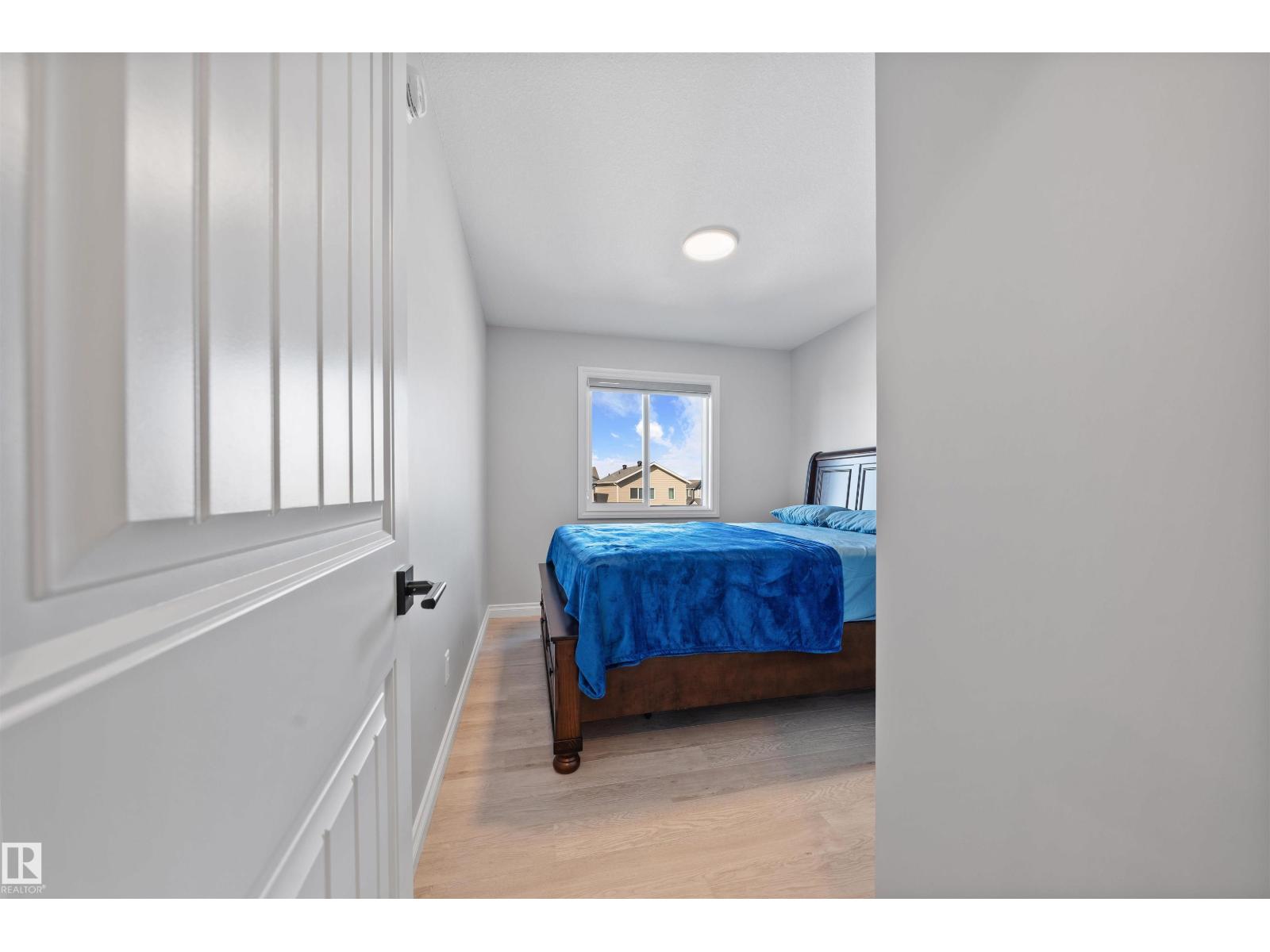 Photo 8 of 1212 14 Av Nw Nw, Edmonton AB