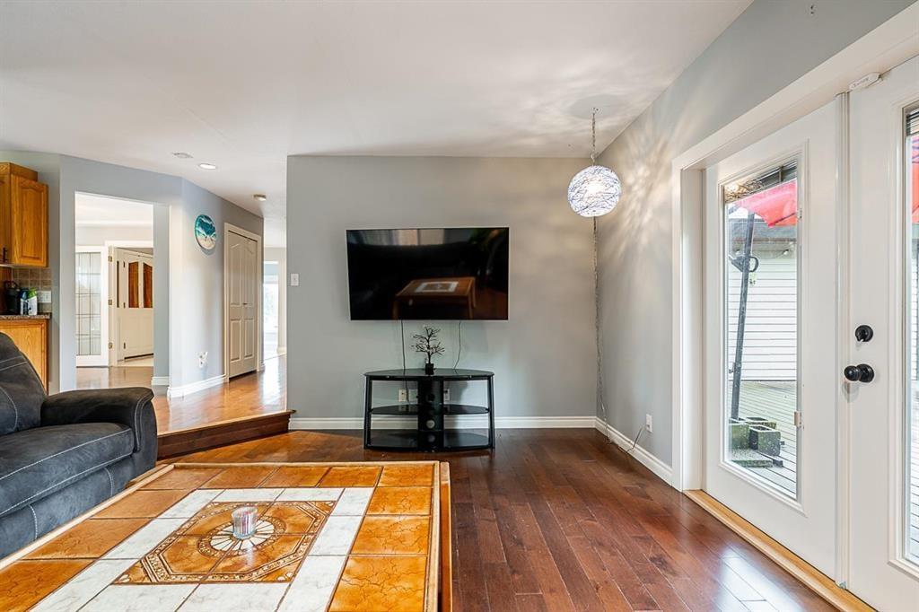 Photo 5 of 16319 78 A Avenue, Surrey BC