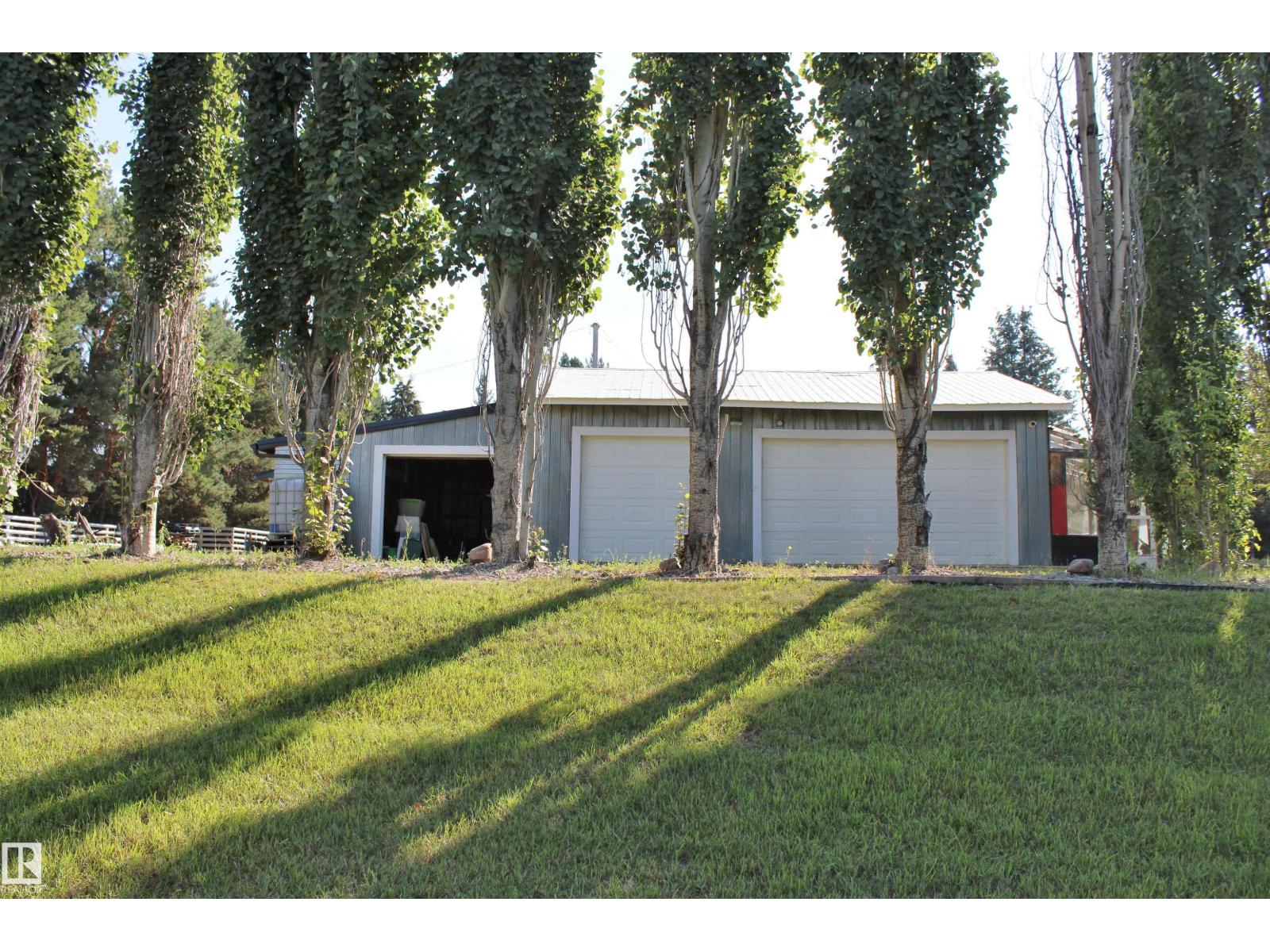 Photo 19 of 8 53212 Rge Road 15, Rural Parkland County AB