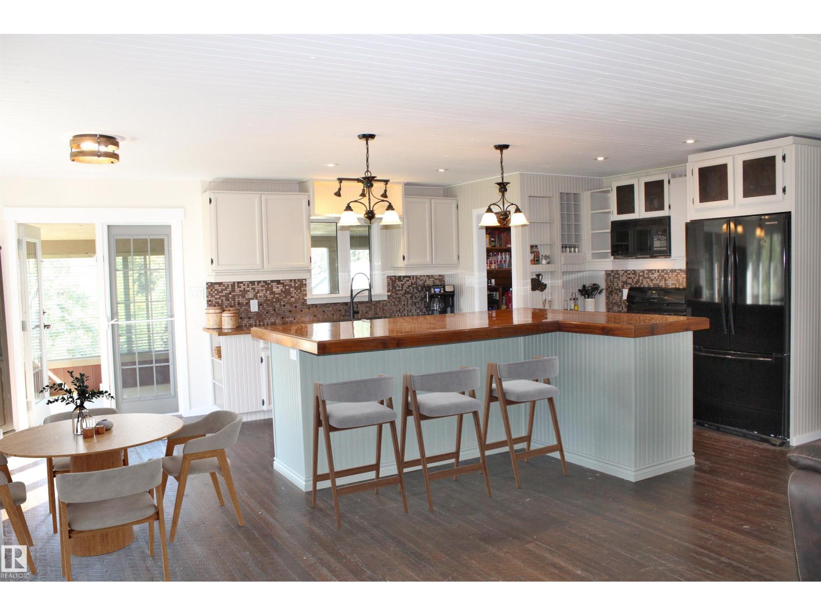 Photo 14 of 8 53212 Rge Road 15, Rural Parkland County AB