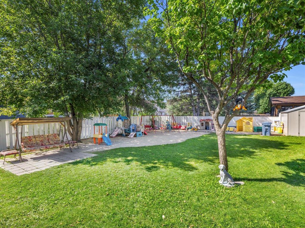Photo 33 of 34 Prairie View Road, Winnipeg MB