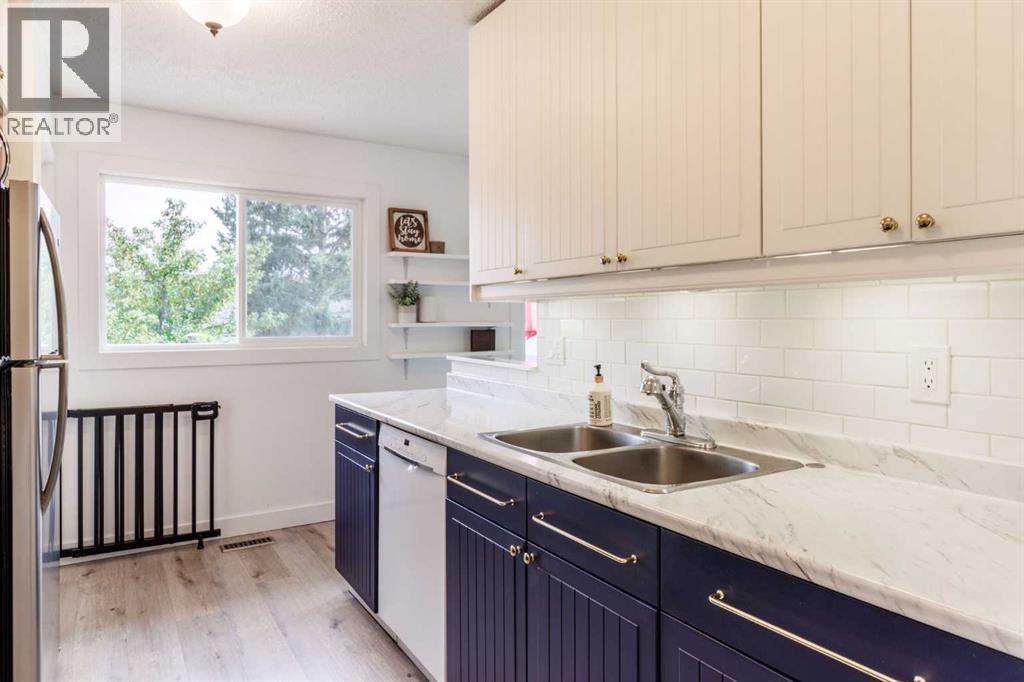 Photo 29 of 105 Carr Place, Okotoks AB