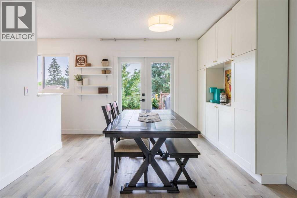 Photo 4 of 105 Carr Place, Okotoks AB