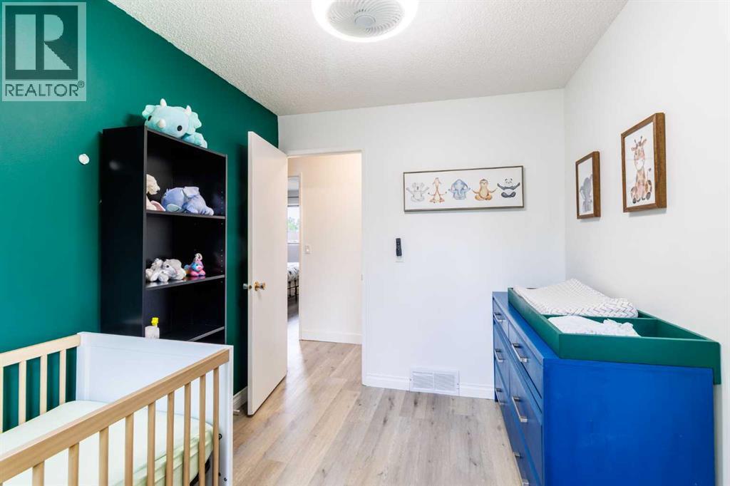 Photo 26 of 105 Carr Place, Okotoks AB