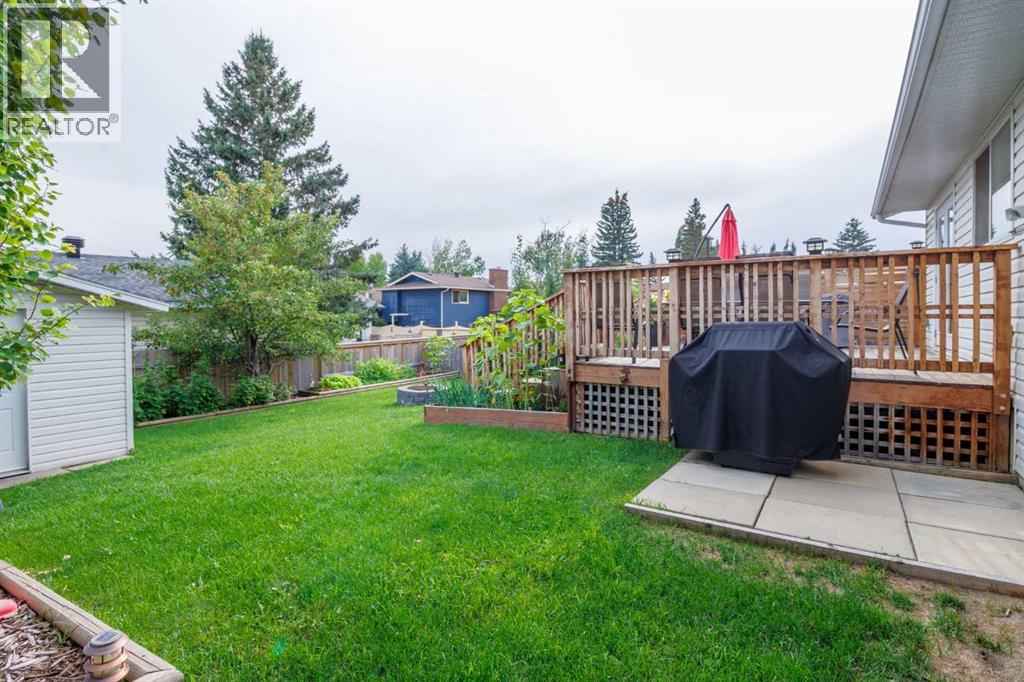Photo 12 of 105 Carr Place, Okotoks AB