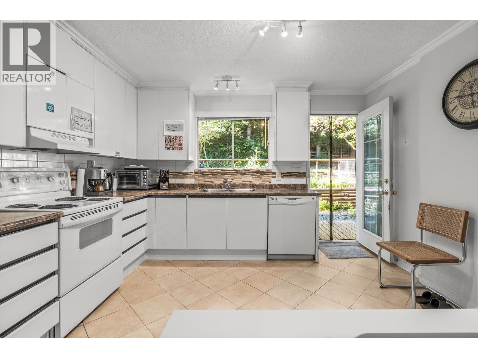 Photo 29 of 1422 Kilmer Road, North Vancouver BC
