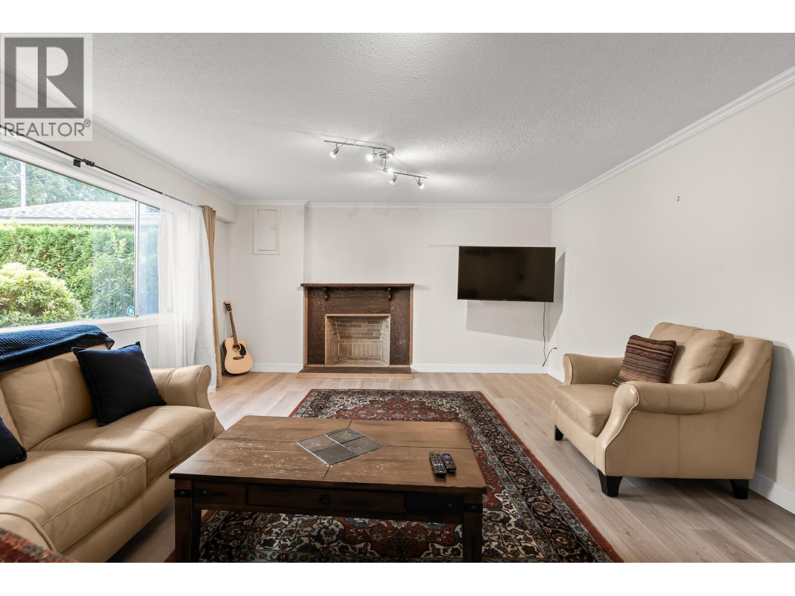 Photo 32 of 1422 Kilmer Road, North Vancouver BC