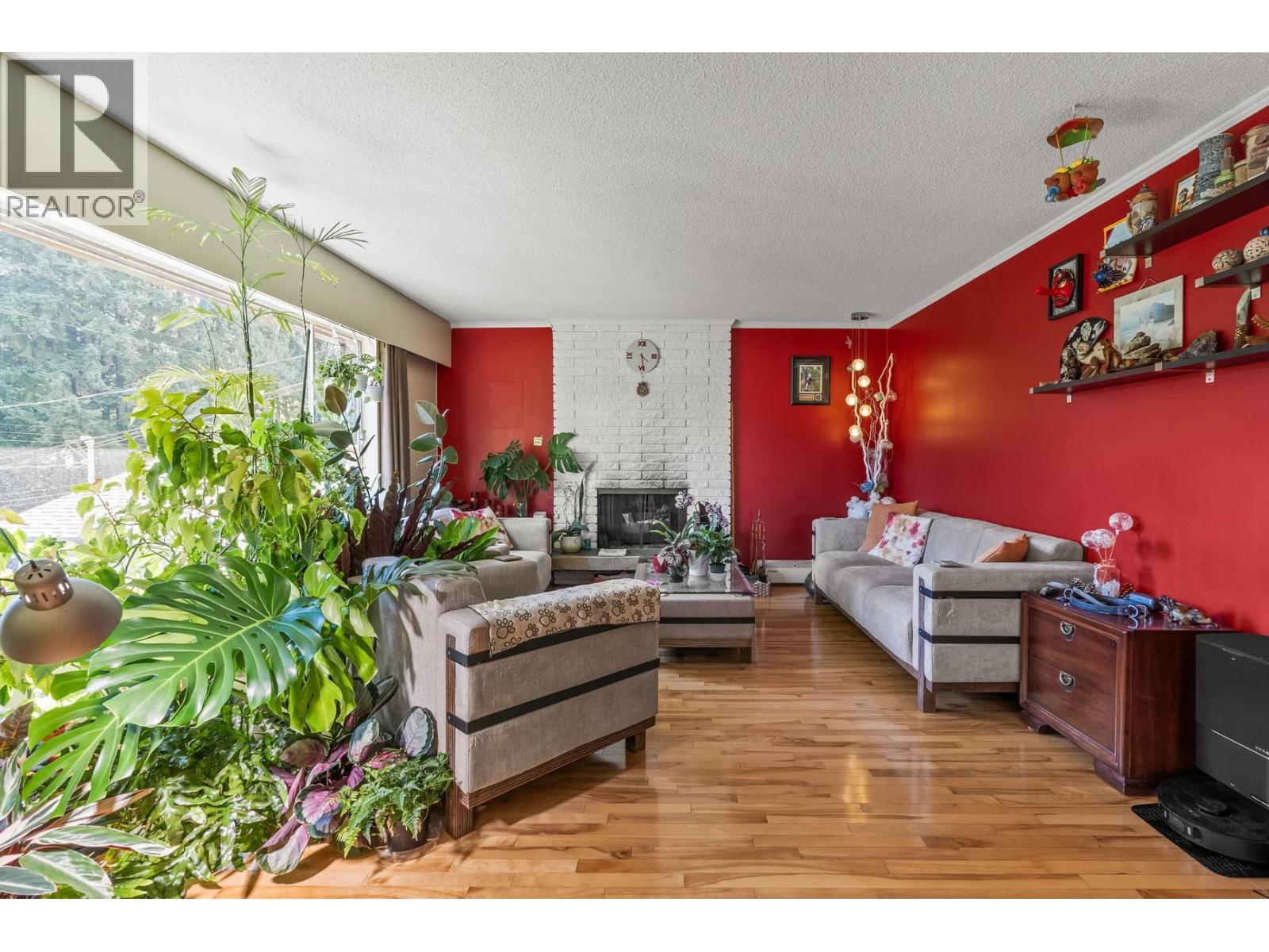 Photo 6 of 1422 Kilmer Road, North Vancouver BC