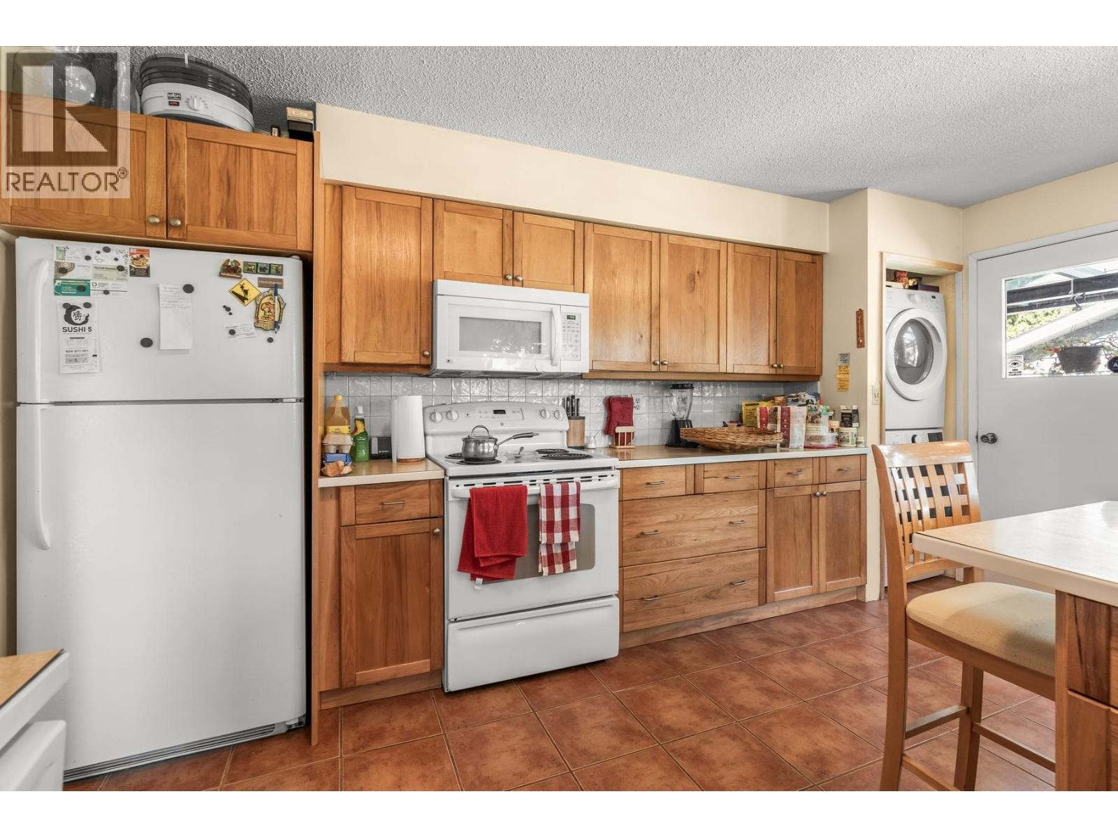Photo 13 of 1422 Kilmer Road, North Vancouver BC