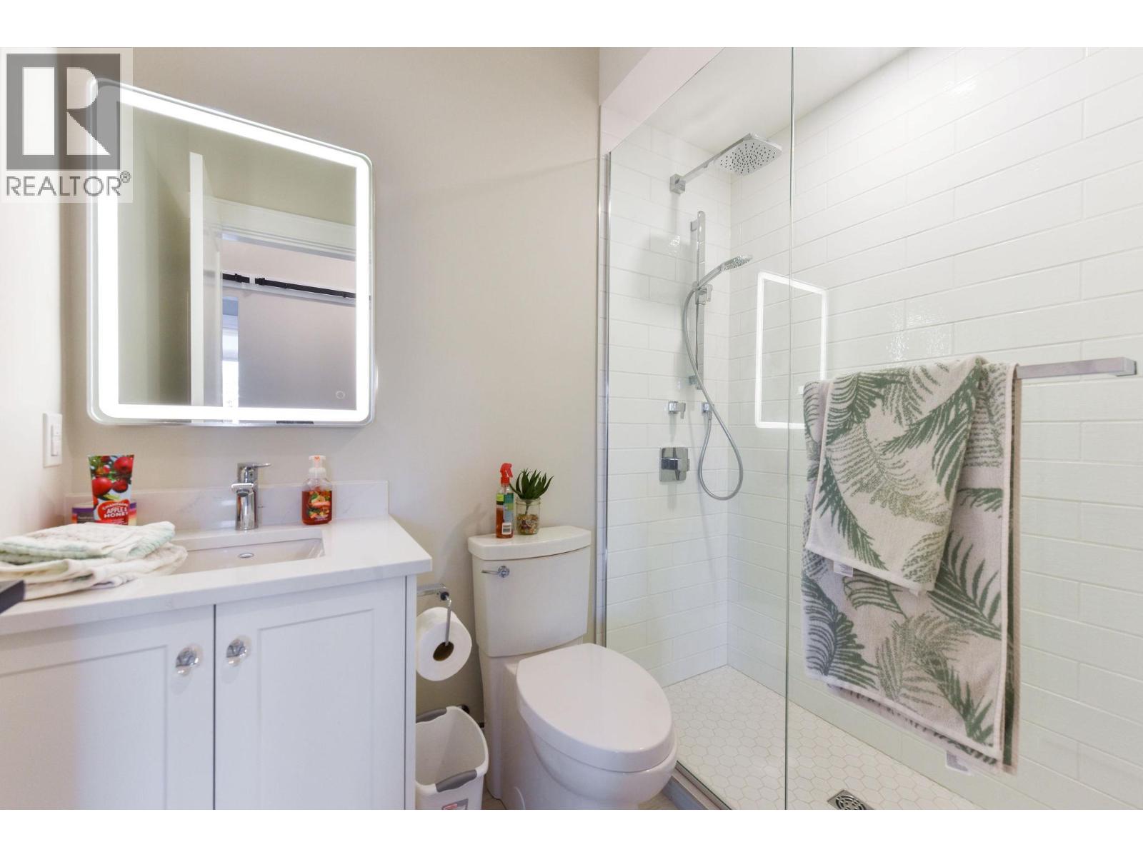 222 Lee Avenue Unit# 101, Penticton