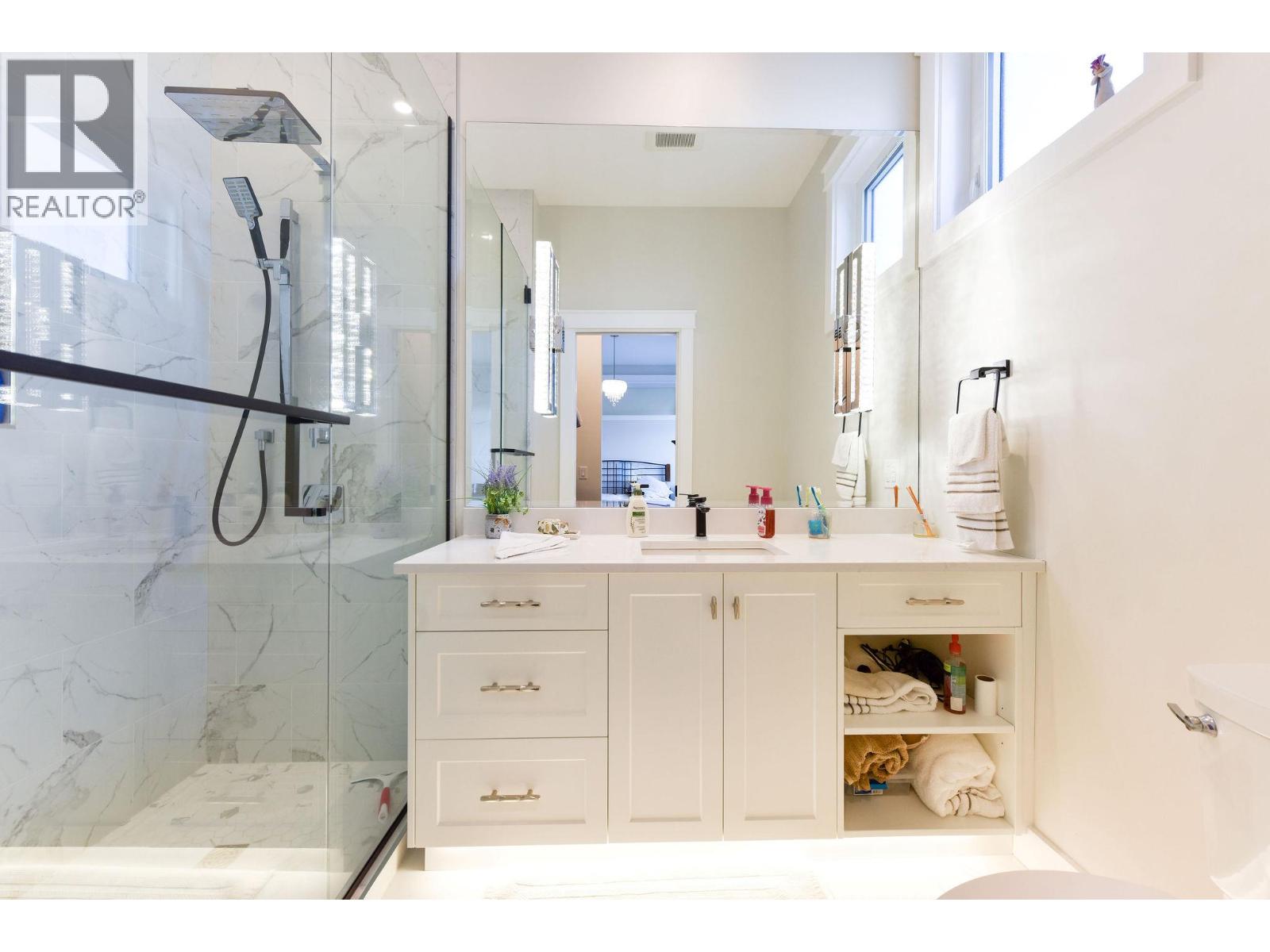 #101 222 Lee Avenue - 31