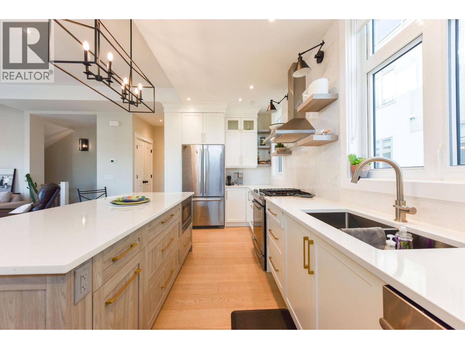 222 Lee Avenue Unit# 101, Penticton