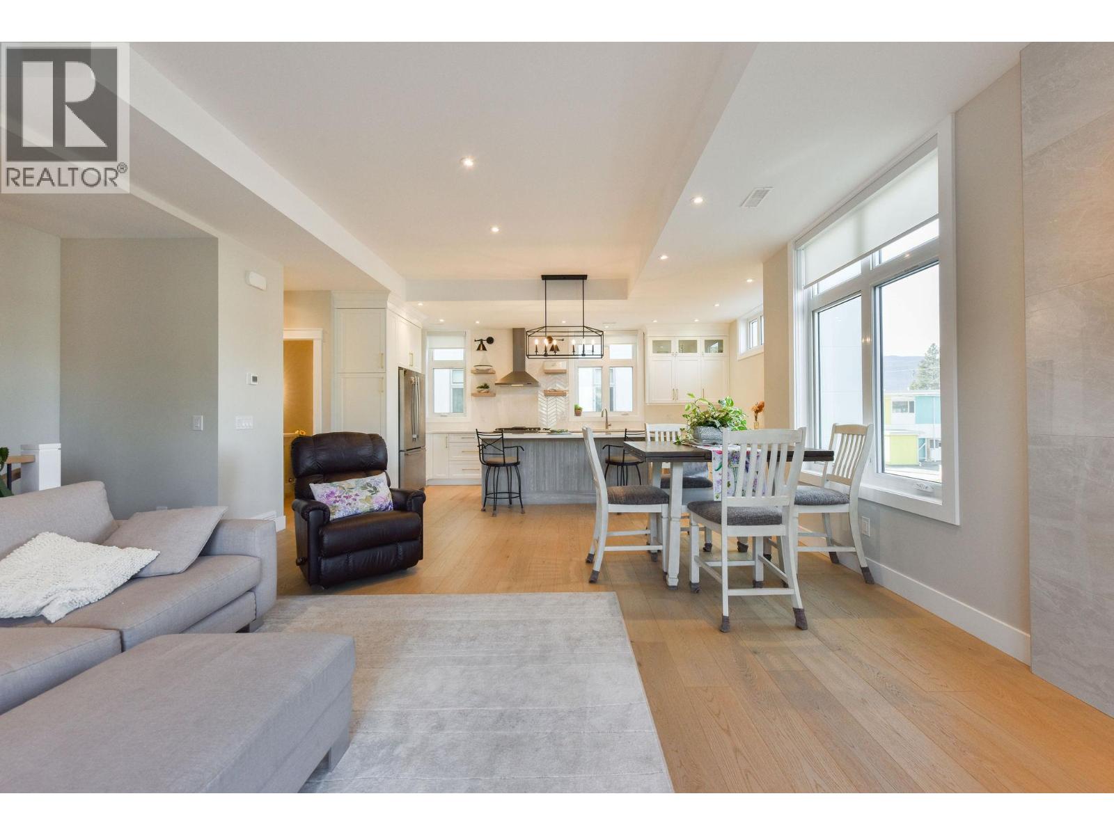 222 Lee Avenue Unit# 101, Penticton