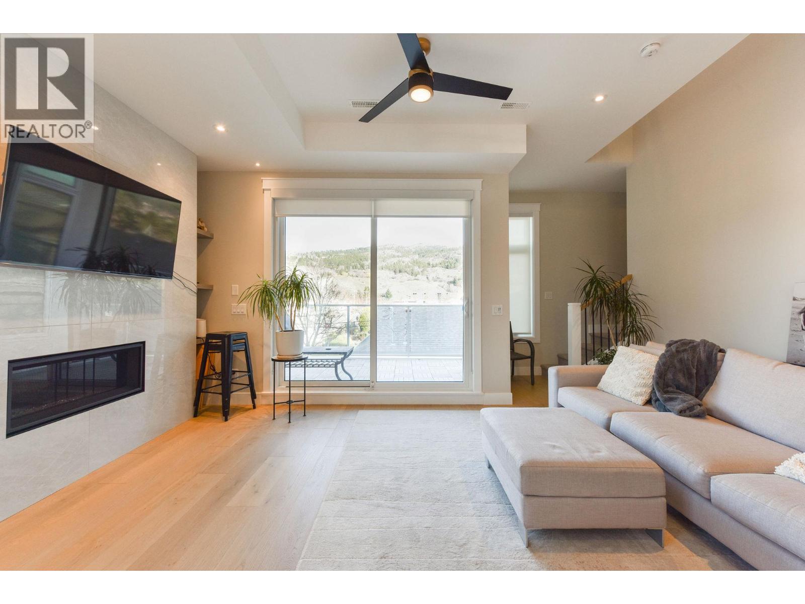 #101 222 Lee Avenue - 17