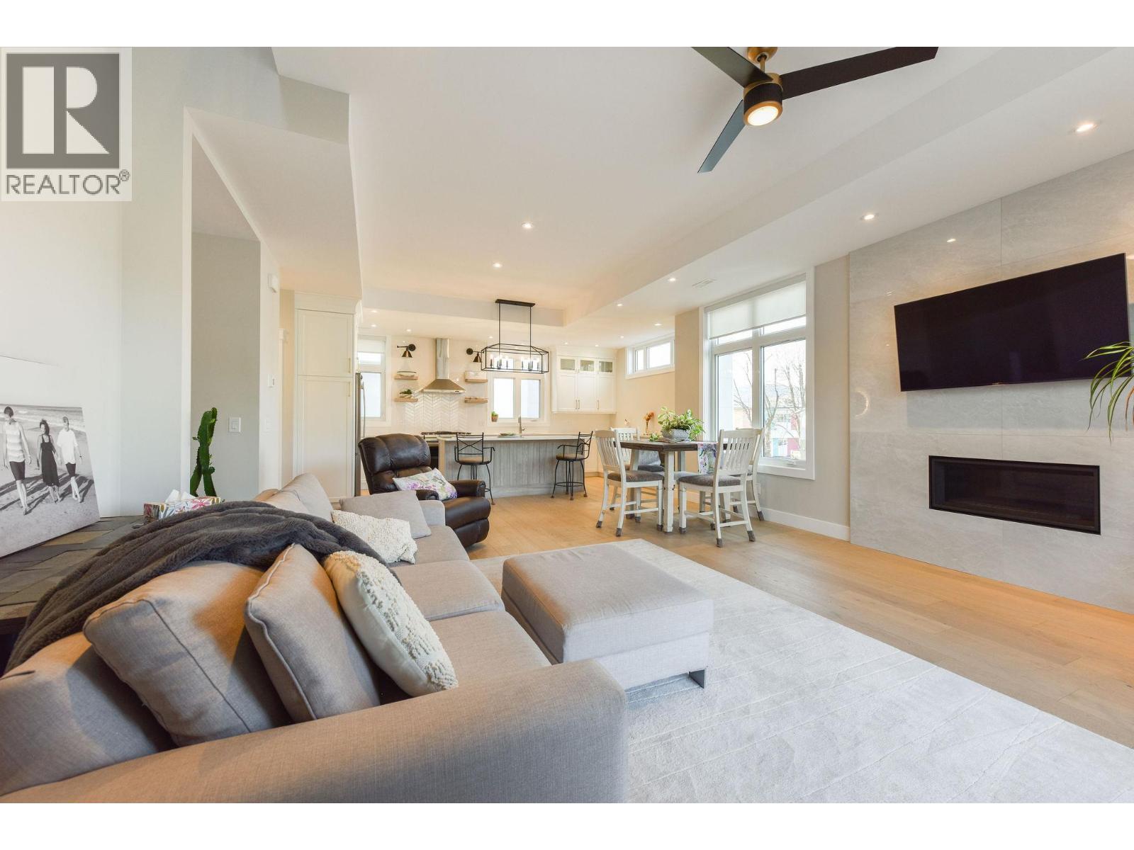 222 Lee Avenue Unit# 101, Penticton