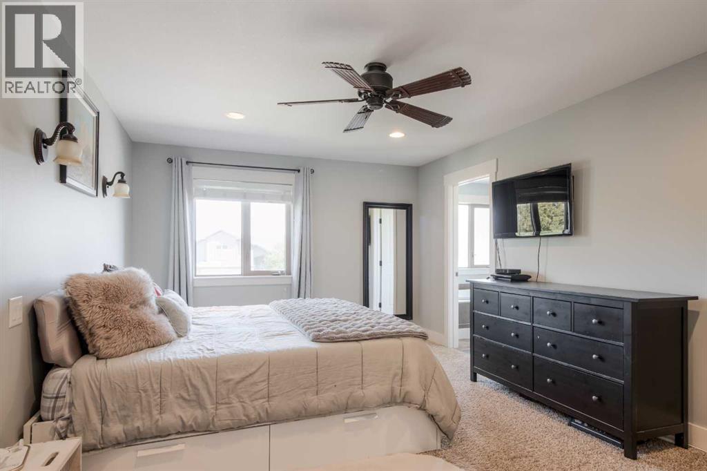 Photo 16 of 3120 22 Street, Coaldale AB